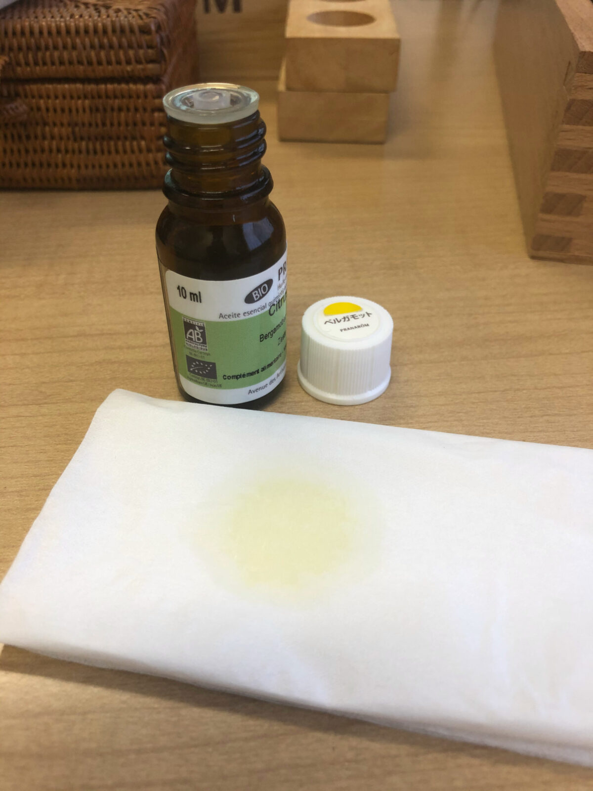 ベルガモット精油のシミ ベルガモット精油のシミ